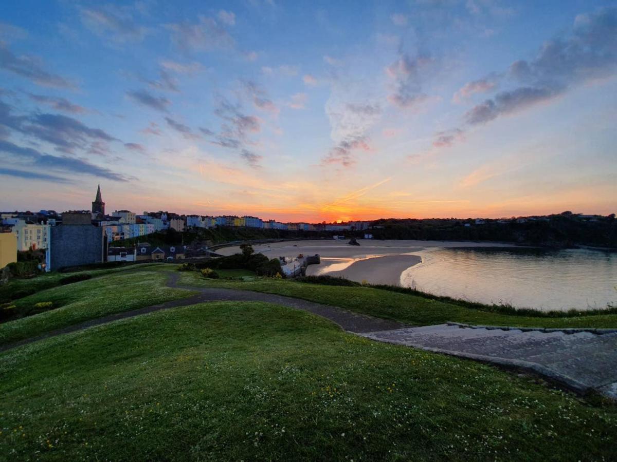 Stylish Flat In Central Tenby & Free Parking Buitenkant foto