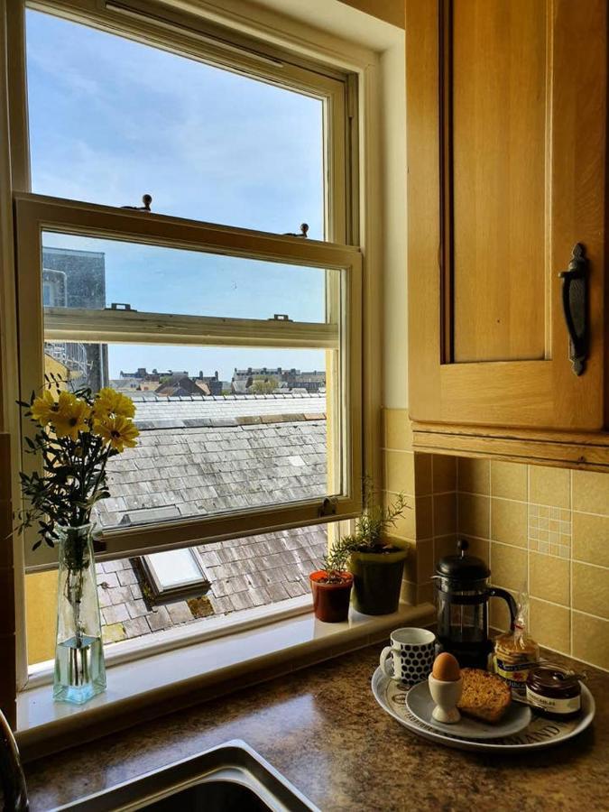 Stylish Flat In Central Tenby & Free Parking Buitenkant foto