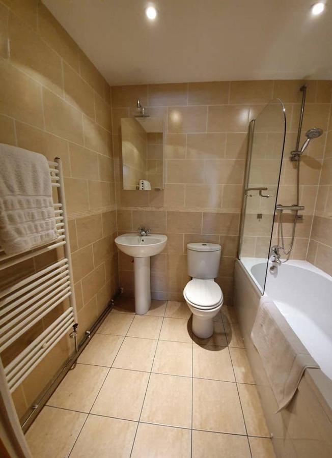 Stylish Flat In Central Tenby & Free Parking Buitenkant foto